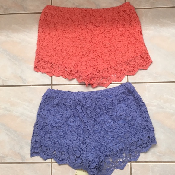 Aeropostale Coral & blue lace shorts - Picture 2 of 2